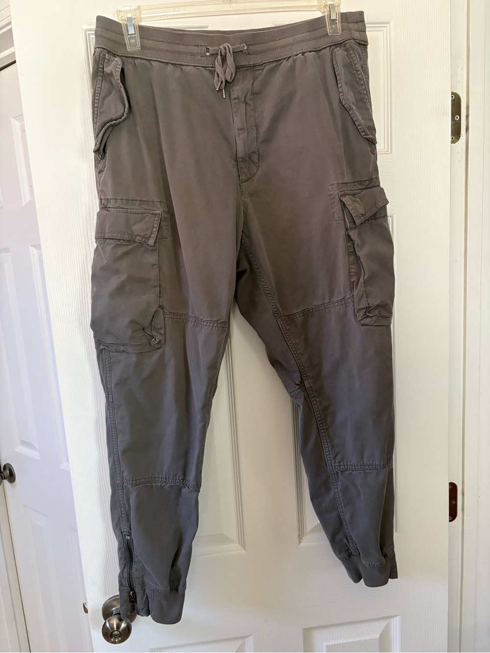 Ralph Lauren Men's Gray Cargo Jogger Pants